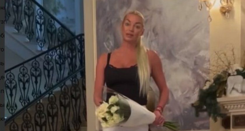 Волочкова выступит в дуэте с нижегородским коммунальщиком, чтобы загладить вину