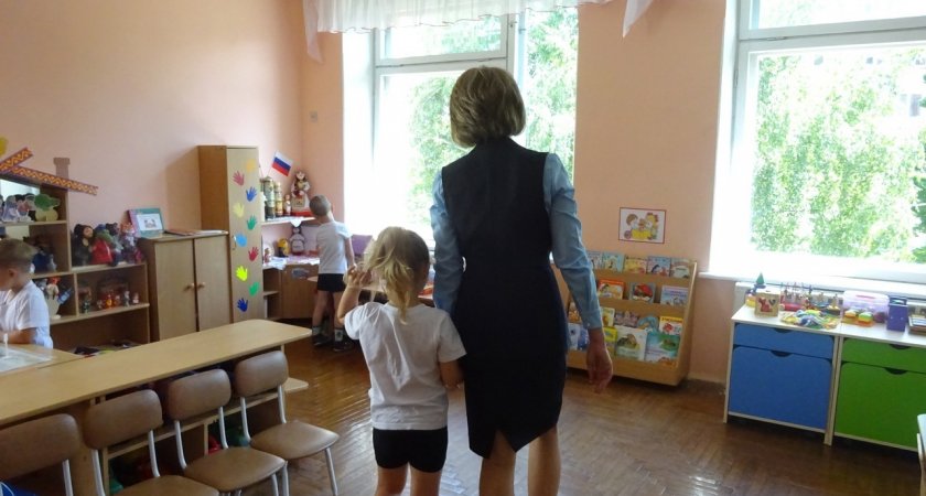 Мелик-Гусейнов разберется в массовом увольнении воспитателей из-за зарплаты