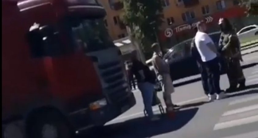 Фура насмерть задавила бегущую пенсионерку в Сормовском районе