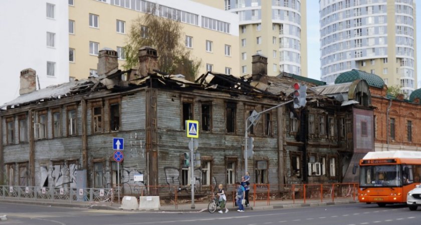 Дом Чардымова на Сенной площади могли поджечь умышленно