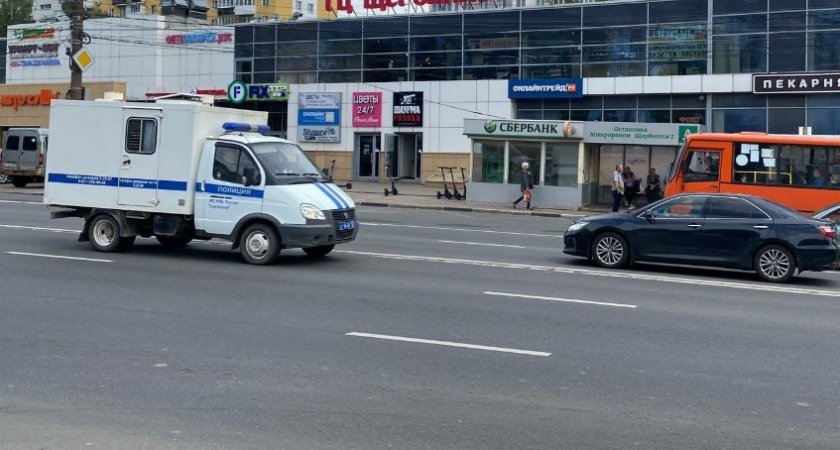 В Нижнем Новгороде пассажиры ограбили подвозившего их водителя