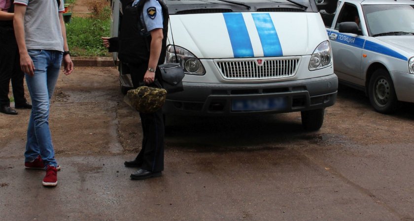 В Нижнем Новгороде задержали 16-летнего парня за махинации с дорогой техникой