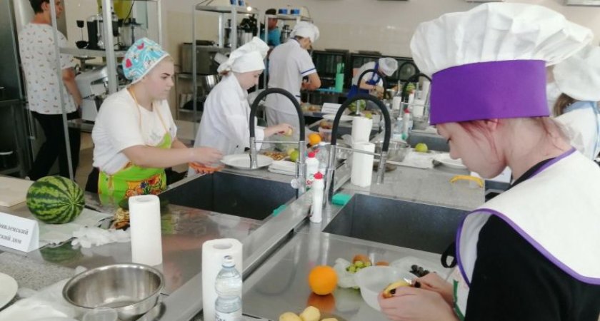 В Нижнем Новгороде воспитанники детских домов приняли участие в кулинарном конкурсе