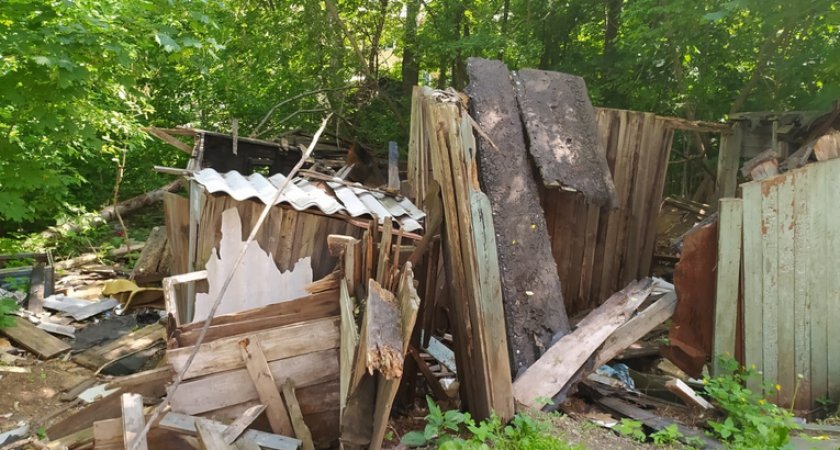 На Матросской сносят сараи и ветхие дома