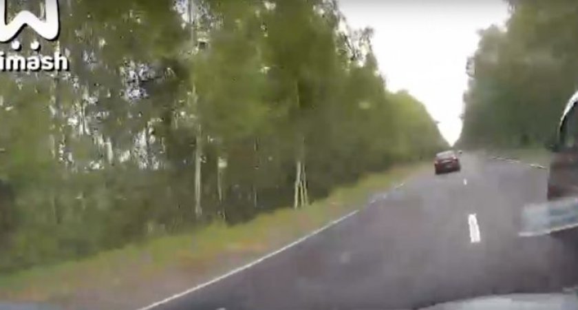 В Городецком районе на трассе перевернулась машина