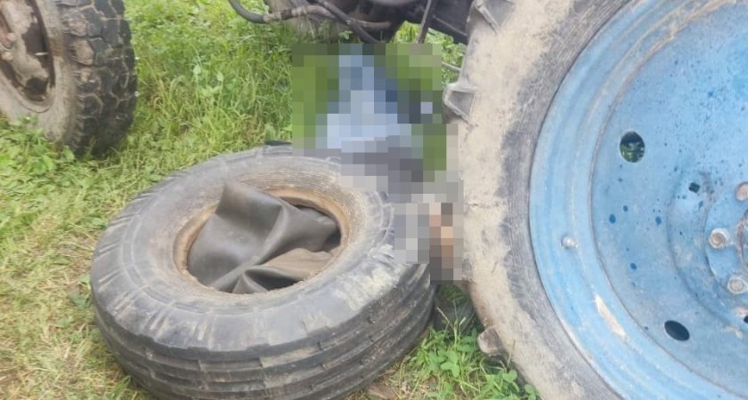 Следователи выясняют обстоятельства гибели рабочих при ремонте трактора