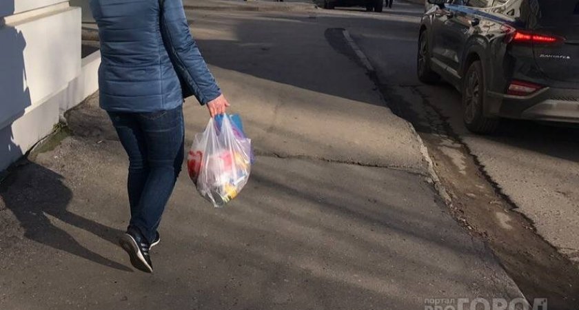 Девушка нашла на улице Нижнего Новгорода смартфон: теперь ей грозит до пяти лет тюрьмы