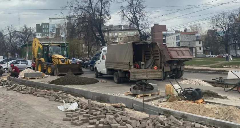Фото к статье: Дороги к детсадам и больницам в Нижнем Новгороде отремонтируют в следующем году
