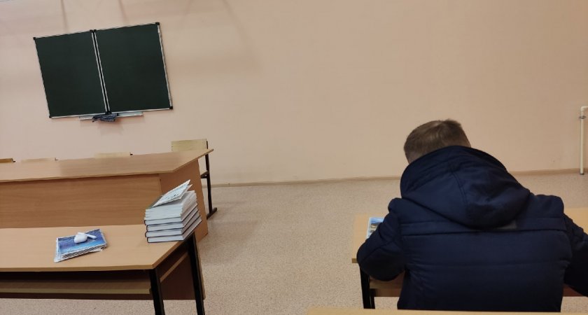 Преподаватель нижегородского колледжа брал деньги за хорошие оценки