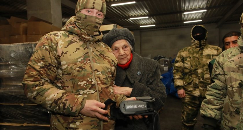 В Шатках пенсионерка на свои накопления купила военным именные квадрокоптеры