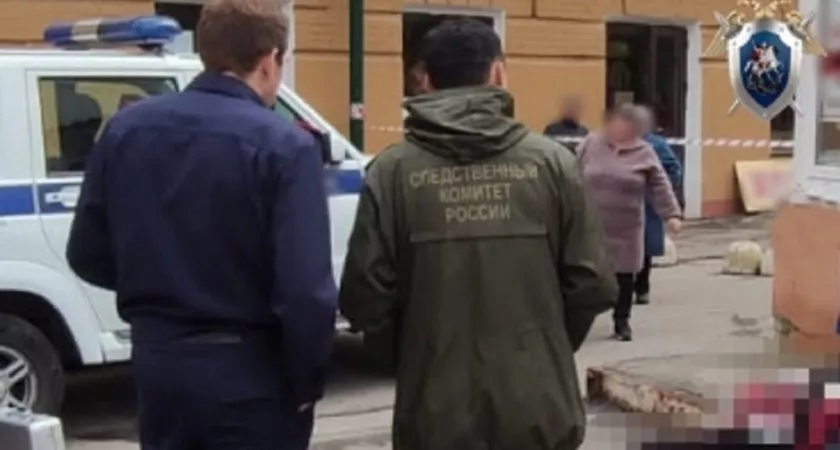 Фото к статье: В Нижнем Новгороде раненый мужчина убежал от преследователя на улицу и там умер