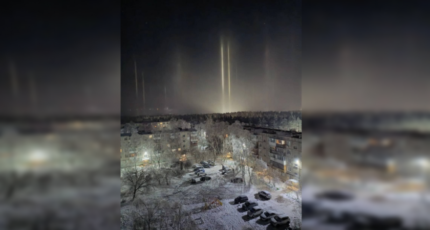 Световые столбы появились ночью над Дзержинском
