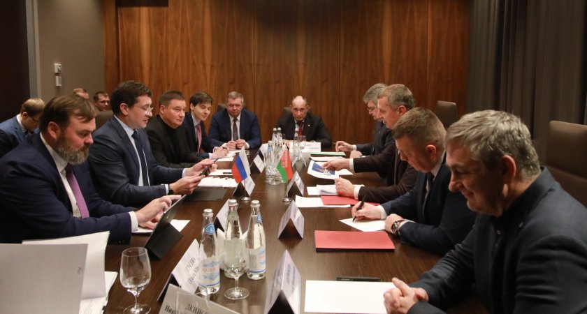 Глеб Никитин встретился с послом Республики Беларусь в России Дмитрием Крутым
