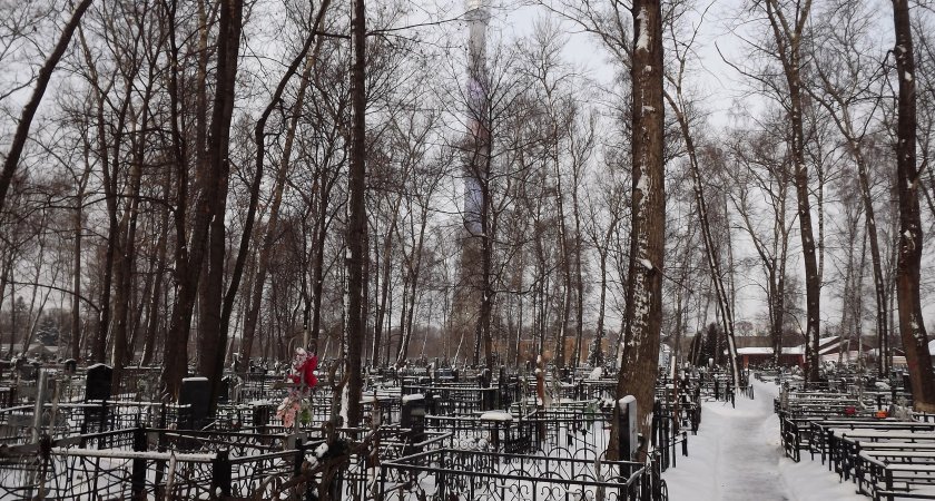Могилы известных нижегородцев восстановят и пустят паломников