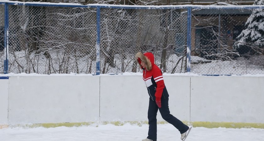 Во дворах Нижнего Новгорода появятся тренеры по катанию на коньках