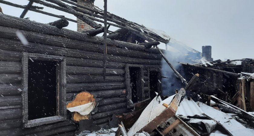 В Кстовском районе загорелся дом: один погиб, трое пострадали 