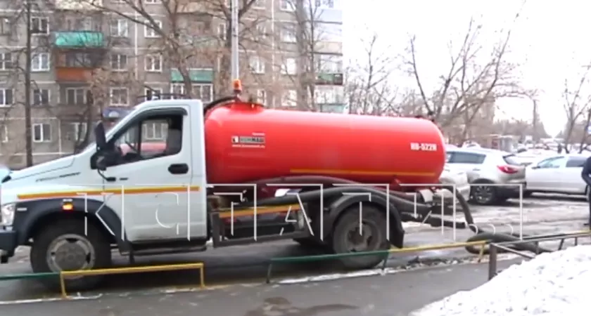 Фото к статье: В Нижнем Новгороде управляющий УК погиб при откачке воды из подвала