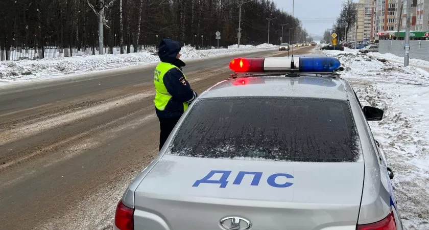 Фото к статье: Два подростка из Нижнего Новгорода сели в чужой ВАЗ и уехали к своему наказанию