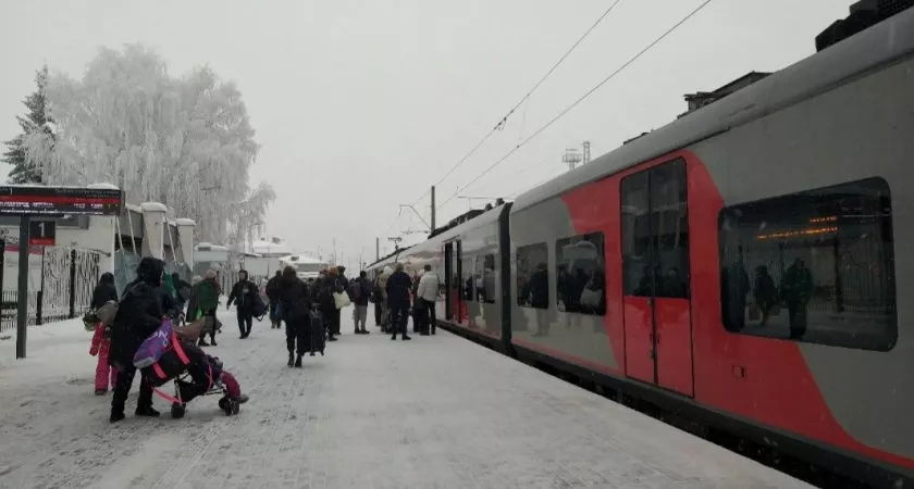 Фото к статье: Нижегородские электрички проверят после массовых жалоб пассажиров