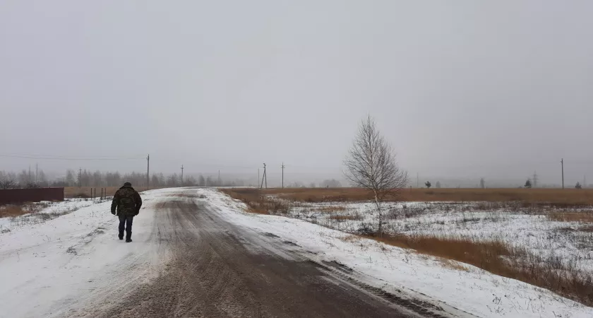 Фото к статье: Нижегородец заплатит 4 млн за дорогу, которую он проложил посреди поля