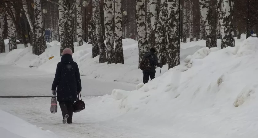Фото к статье: Нижегородки просят защитить их от хамства и съемок исподтишка