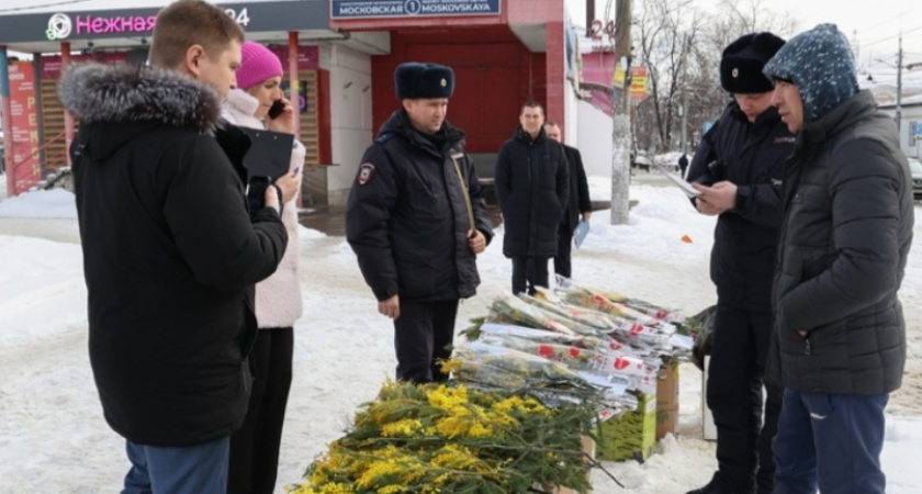 В Нижнем Новгороде устроили рейд по отлову подпольных цветоводов