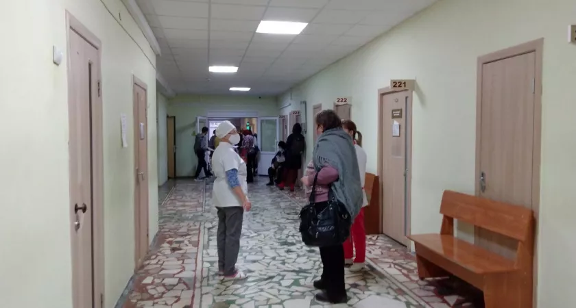 Фото к статье: Нижегородцы пожаловались на врачей, которые устроили банкет вместо приема пациентов