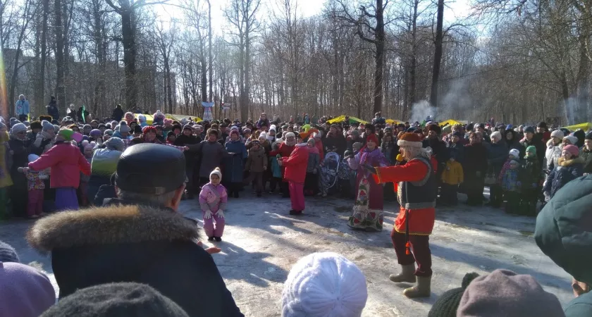 Фото к статье: Нижегородцам дали миллионы рублей, чтобы те повеселили и просветили людей