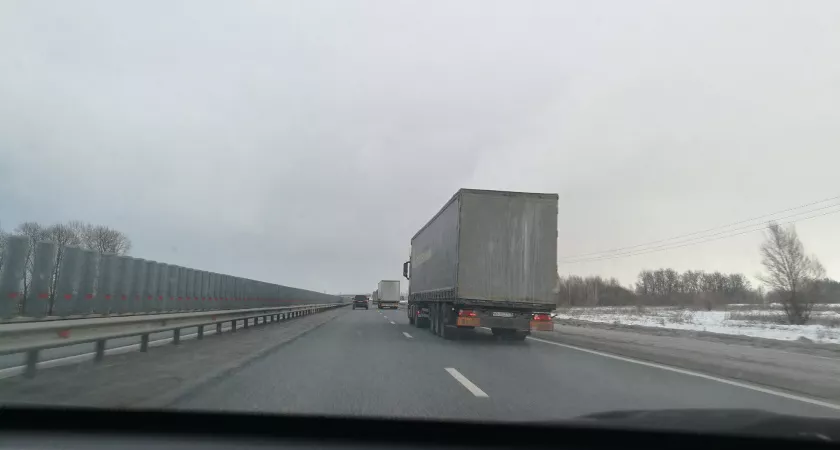 Фото к статье: В Нижегородской области закроют дороги для тяжелых грузовиков