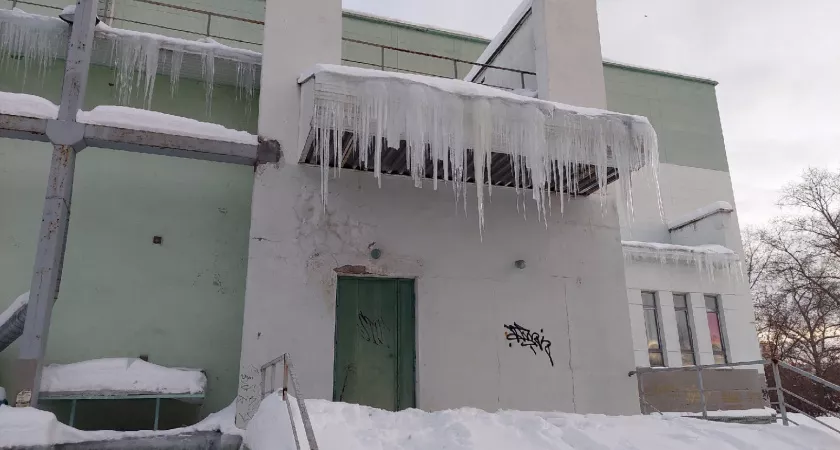 Фото к статье: Нижегородских коммунальщиков оштрафовали на 6,5 млн за непригодные крыши