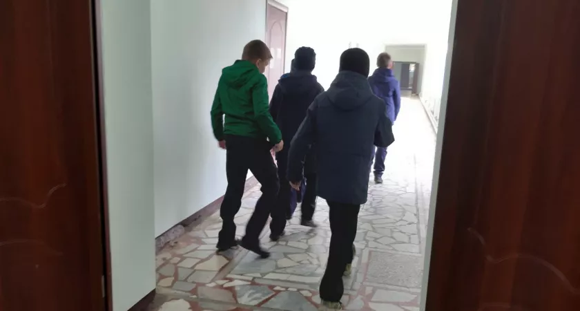 Фото к статье: В Дзержинске шестиклассник пришел в школу с оружием