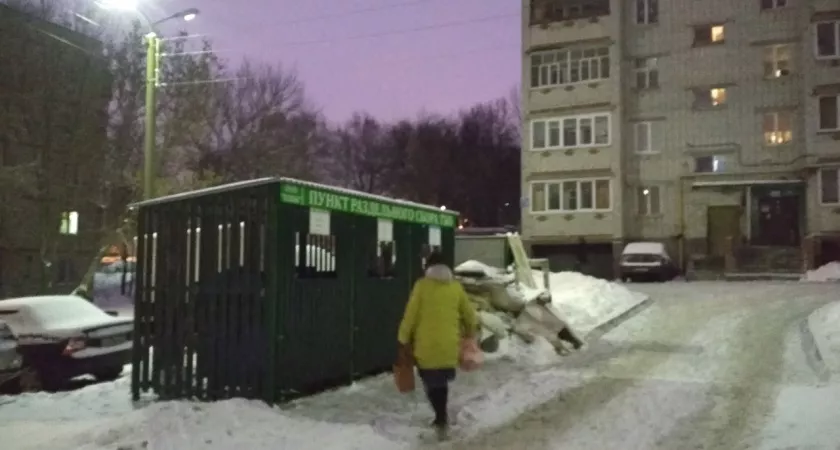 Фото к статье: Нижегородцам напомнили, что им грозит за выброшенную из окна машины этикетку