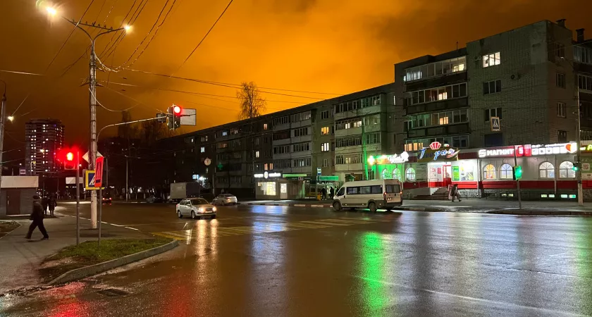 Фото к статье: В Нижнем Новгороде власти взялись чинить дороги в центре после разговора с прокуратурой