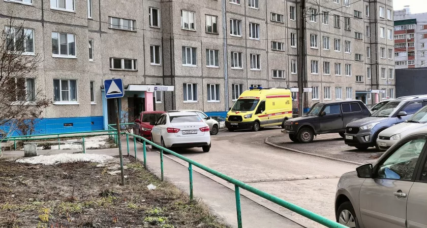 Фото к статье: Неизвестные угнали санитарный автомобиль из Перевозской ЦРБ
