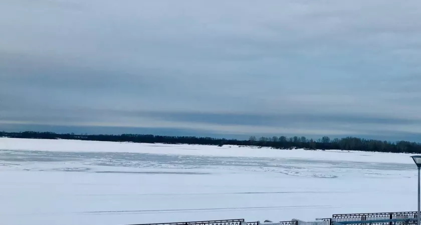 Фото к статье: Нижегородец вытащил ребенка, оказавшегося в ледяной реке
