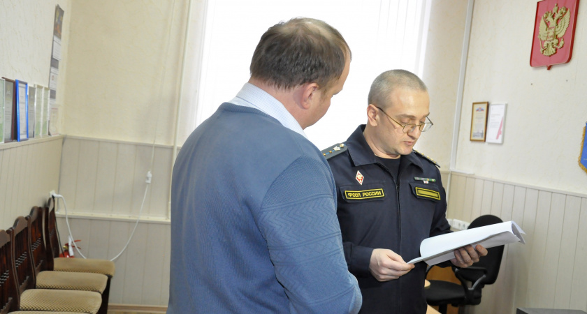 Прятавшегося от приставов мужчину случайно поймали на улице в Нижегородской области