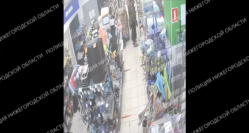 Нижегородец стал уголовником после находки телефона