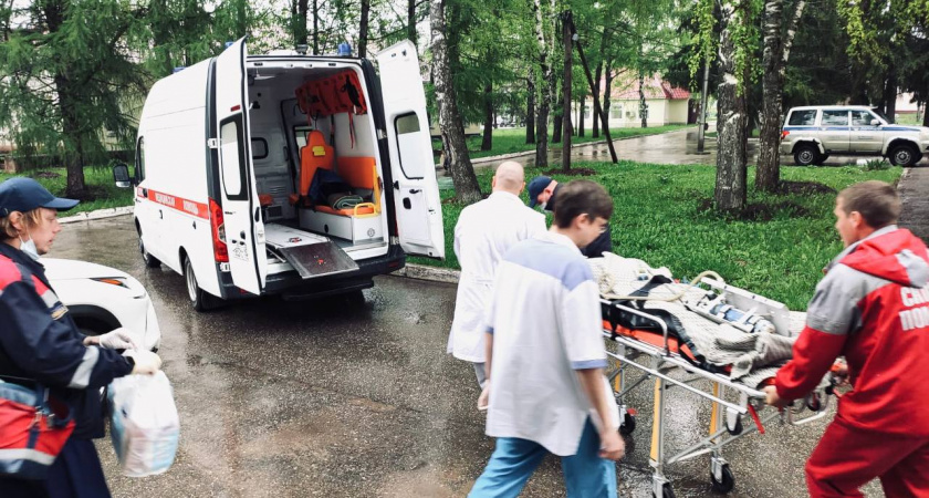 "Собрали пациента из разных частей": нижегородские врачи спасли жертву страшного ДТП