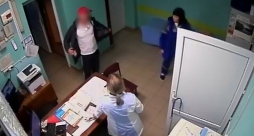 Мужчина пришел в больницу в Нижегородской области с пистолетом