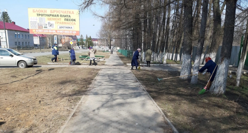 Фото к статье: Что обязаны делать УК летом и осенью