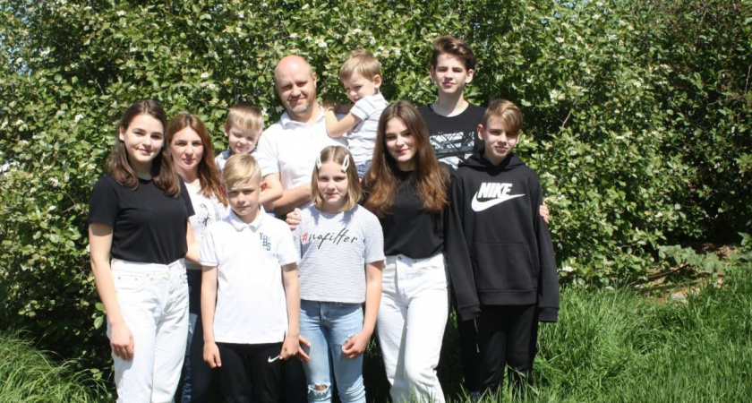 Семью из Арзамаса наградили орденом за воспитание восьмерых детей