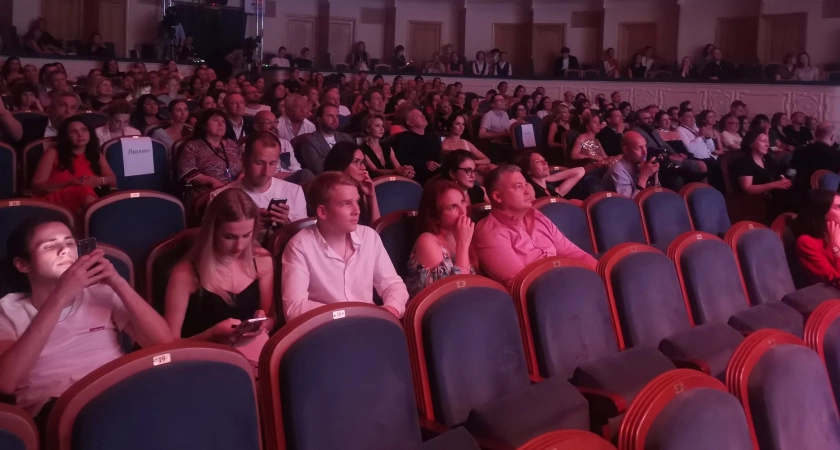 Фото к статье: Глеб Никитин поблагодарил нижегородцев за активное участие в рейтинговом голосовании