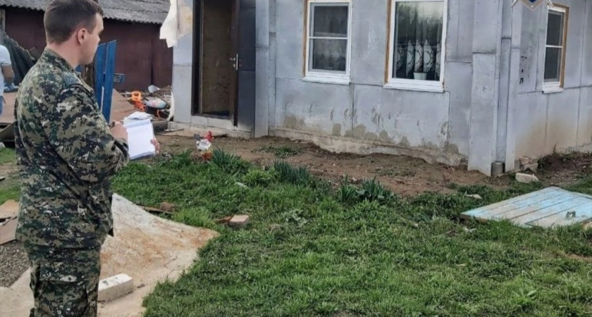 Фото к статье: Следователи Бора допрашивают подозреваемого в гибели школьника