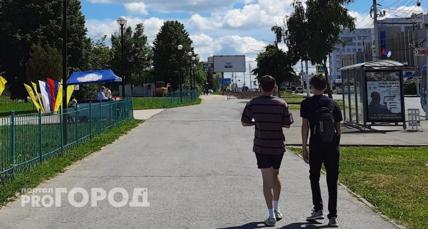 Фото к статье: Восьмиклассников из Нижнего Новгорода накажут за сбор денег у пенсионеров