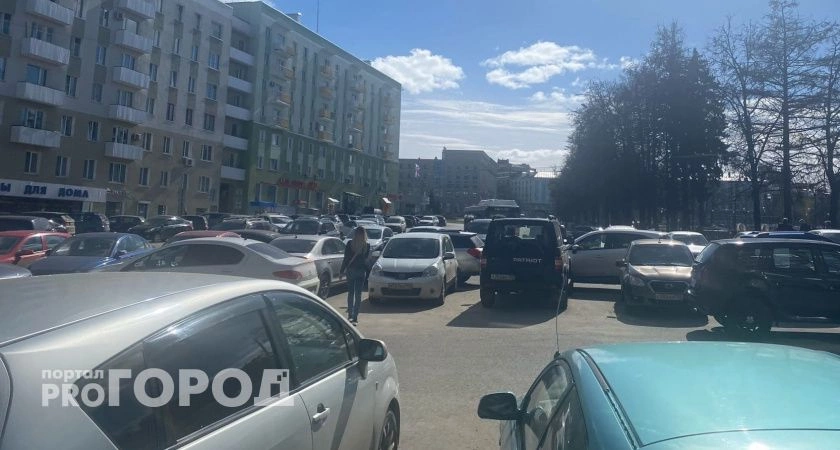 Фото к статье: Беременным дадут право не платить за парковку