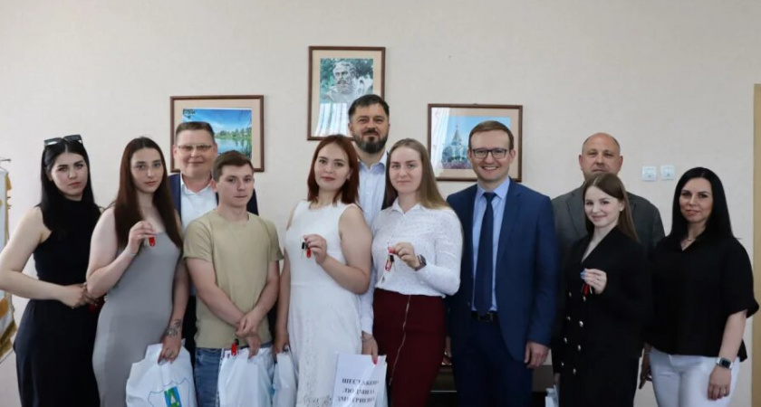 Новые квартиры в Богородском округе получили 16 детей-сирот