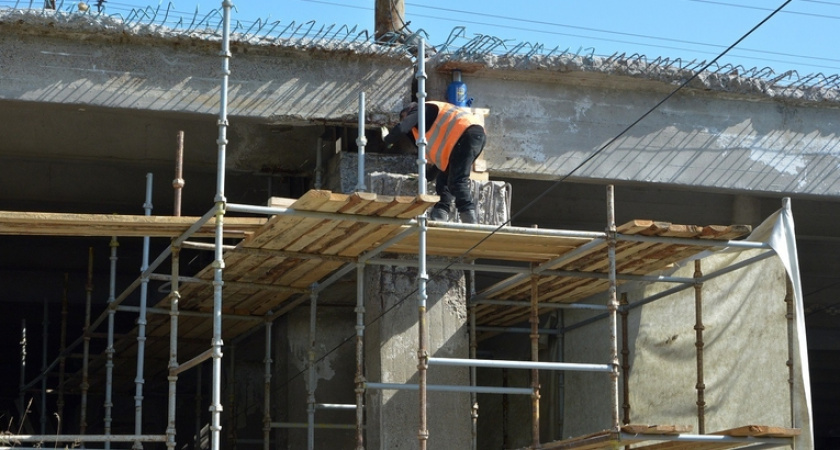 Ремонт старого моста в Нижнем Новгороде будет создавать неудобства водителям два года