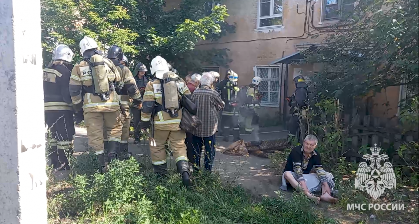 12 человек эвакуировали из загоревшегося здания в Нижнем Новгороде