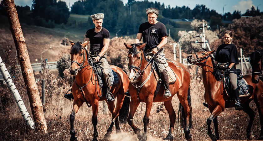 Джигитовку и владение казачьим оружием смогут увидеть гости фестиваля в Кстовском районе 