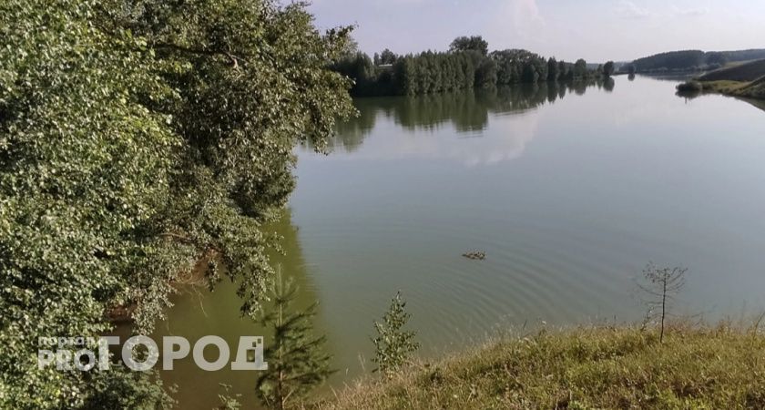 Водолазы достали из озера труп подростка в Нижегородской области